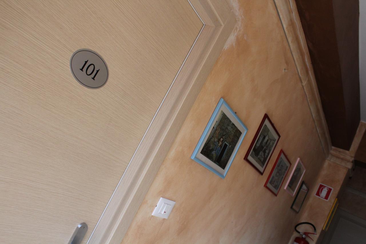 Hôtel I Mattoni Rossi à Celle Ligure Extérieur photo